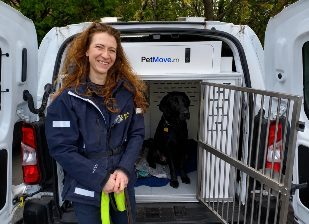 Autoutilitară PetMove autorizată pentru transport animale de companie